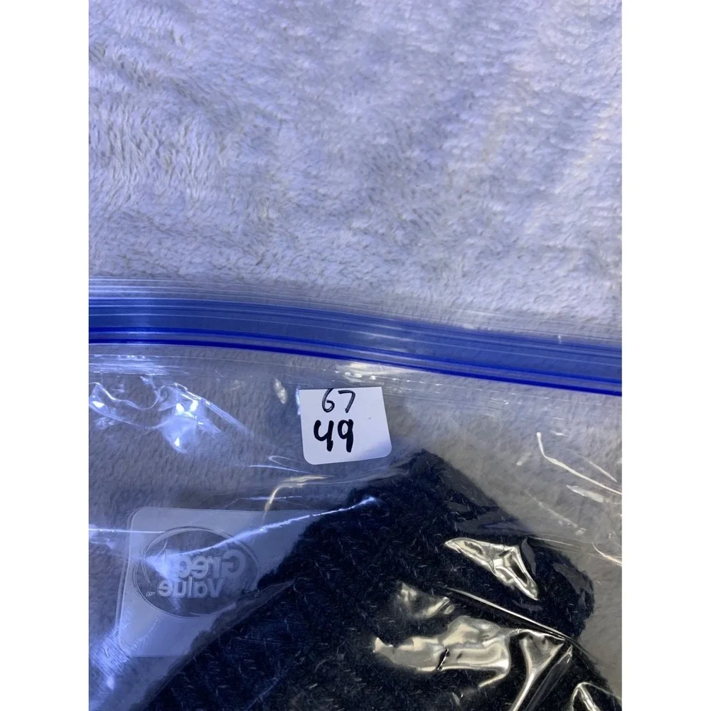 The North Face Black Rib Knit Beanie One Size Unisex Fold-over cuff Logo patch